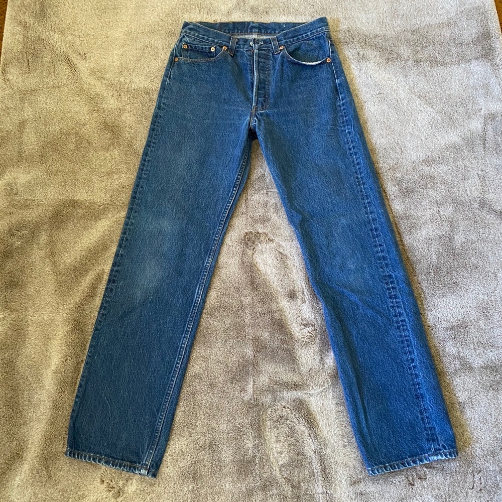 Vintage 90s Levi’s 501 | Cropped and Tapered